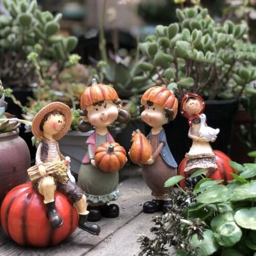 Outdoor Cartoon Resin Character Sculpture Decoration Kindergarten Child Statue Couple Ornament Garden Landscape Villa Decorative