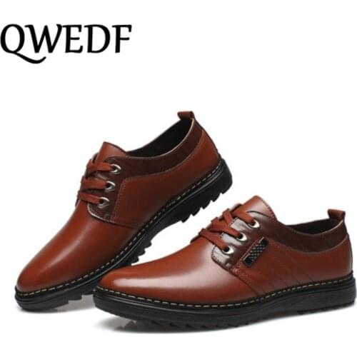 QWEDF 2019 Business Wedding leather shoes mature men Fashion father dress shoes comfortable flat shoes Gentleman driving S1-60