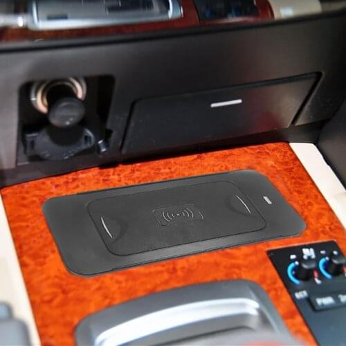 15W QI fast car wireless charger phone charger charging plate charging phone holder accessorie for Toyota Land Cruiser 2010-2015