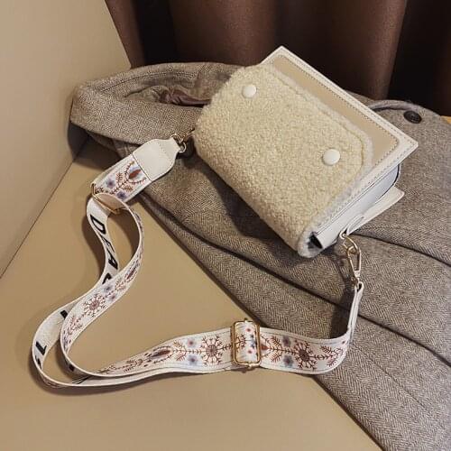Female Bag Mobile Phone Bag Wallet Lamb Wool Shoulder Bag 2020 Winter New Crossbody Bag Fashion Wild Small Square Bag Plush