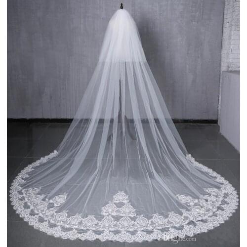 2019 Charming Bridal Veils White/Ivory 3 Meters Long Train Applique Edge Two Layers Wedding Veils with Combs Bridal Accessories