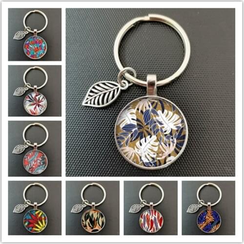 New Tropical Green Leaf Glass Pendant Keychain Tropical Green Plant Leaf Glass Cabochon Keyring for Friends Holiday Gifts