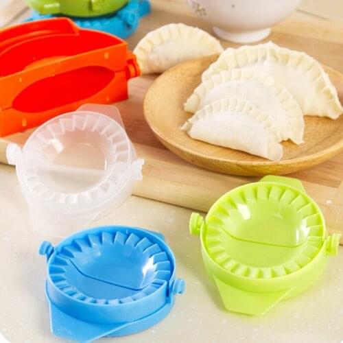 Kitchen manual dumpling maker Color dumpling mold Household dumpling mold Dumpling clamp