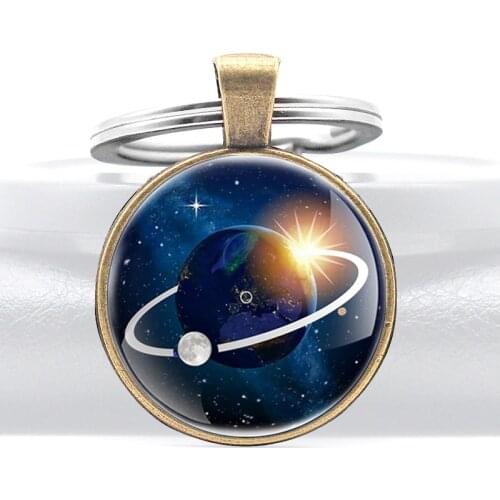 Fashion Moon and Earth Glass Dome Key Chain Charm Men Women Jewelry Gifts Key Ring