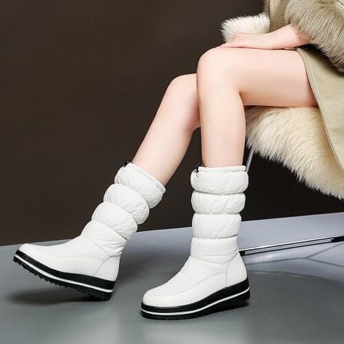 Genuine leather women winter snow boots Platform women shoes Warm plush slip-on femmes boots Comfort waterproof ladies bottines