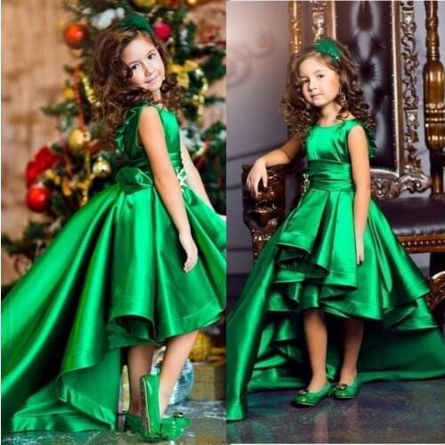 Emerald Green Satin Flower Girls Dresses Crew Neck Cap Sleeves Short Kids Celebrity Dresses High Low Girls Pageant Gowns