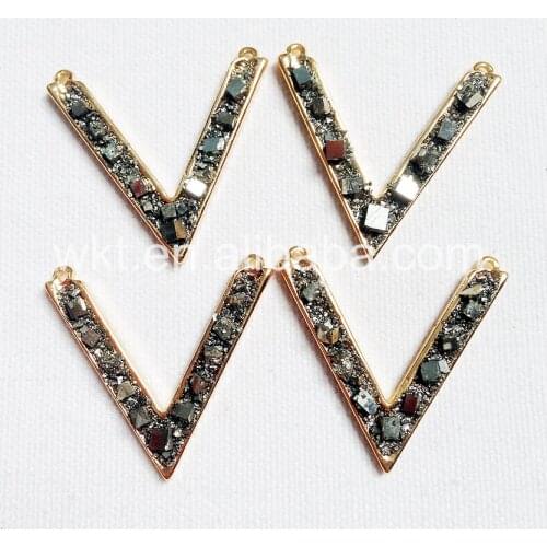 WT-P812 Charming V letter pendant with pyrite charm pave ,romantic nice quality V letter shape pendant for necklace
