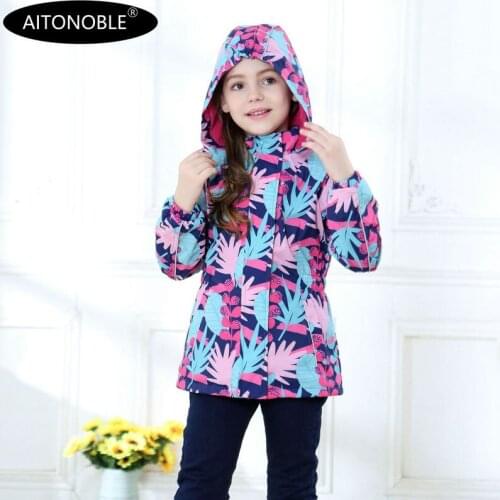 New Girls' Winter Jacket Windbreak Plus Velvet Thick Warm Windproof Kids Coats Mountaineering Hooded Waterproof with a Cute Bag