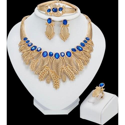Wholesale Dubai Vintage Jewelry Women Necklace Bracelet African Charm Bridal Romantic Wedding Earrings Ring Classic Jewelry Sets