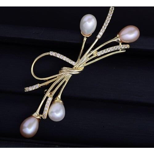 Elegant Pink Freshwater Pearls Women Brooches Pave Shiny Cubic Zirconia Brooch Pin for Casual Office Coat Jewelry broche luxe