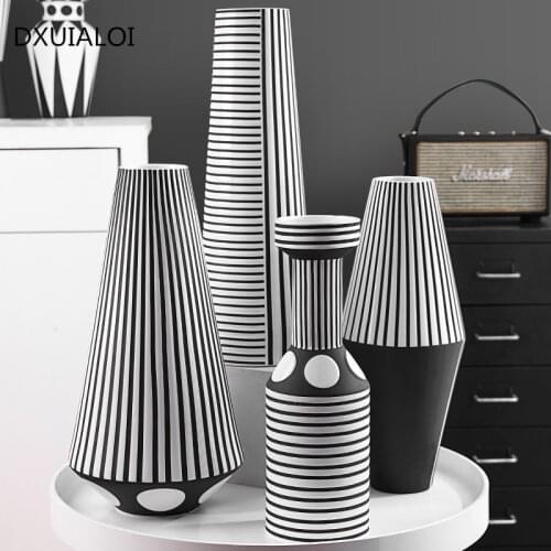 Nordic black and white striped creative ceramic vase geometric craft ornaments room decoration accessories home decor