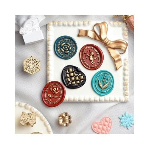 The flower heart Stamp Head Custom Wax Seal Heads Stamps Postage Journal Package Wedding Gifts Envelope Handmade Tools