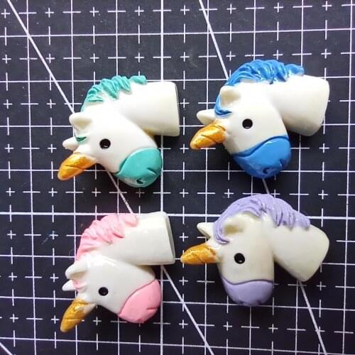 1pcs/lot Resin flat back Fart unicorn horse 26mm Ornaments Micro landscape Ornaments Creative Home Gardening Decorations