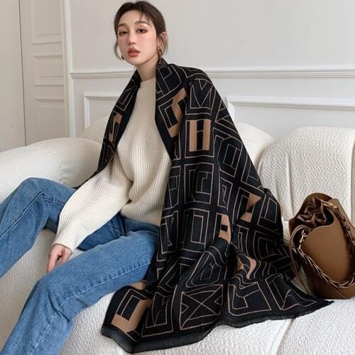 Fashion Winter Scarf Women Cashmere Warm Pashmina Foulard Lady Luxury Horse Scarves Thick Soft Bufanda Shawls Wraps