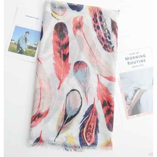 Scarves Women Summer High Quality Silk Scarf Chiffon Shawl Long Scaves for Ladies Thin Printed Feminine Beach Cape Stole W050