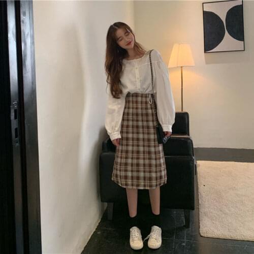 2020 New Womens Korean Style Niche White Shirt Top + Plaid Half-length Skirt Two-piece Suit