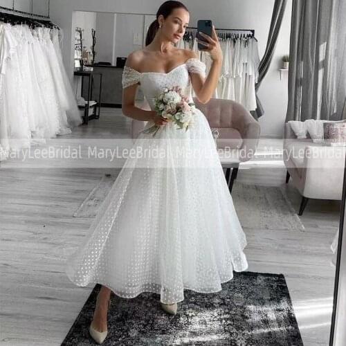 Ivory Short Beach Wedding Dresses A Line Sweetheart Neckline Polka Dot Tulle Bridal Gowns Tea Length Russian Bride Party Dresses