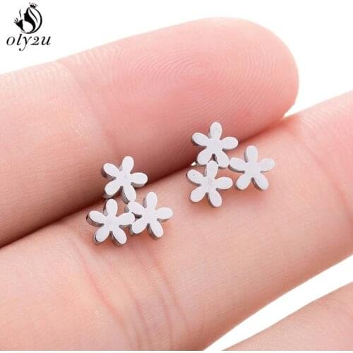 Oly2u Stud Earrings for Women 2019 Korean Flower Stainless Steel Earrings Bijoux Girls Everyday Jewelry Small Earing Brincos