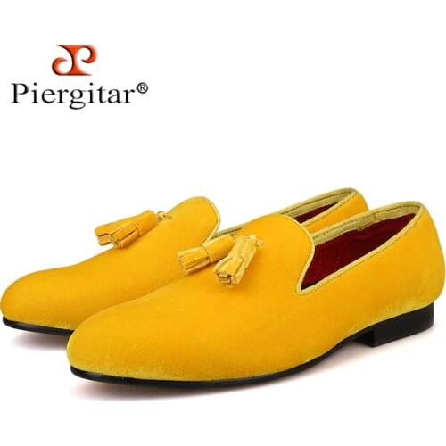 Piergitar Classic Men Velvet Shoe With Matched Velvet Tassel For Party Wedding British Style Men Loafers Male Smoking Slippers