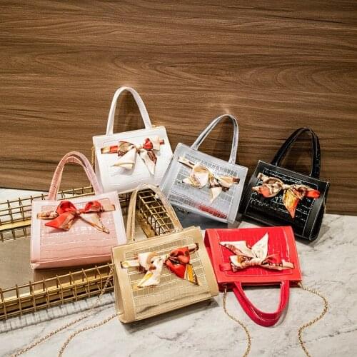 2021 Ladies Candy Purses and Handbags Luxury Designer Crossbody Bags for Women Chains Fashionable Bags Blosa Totes Drops