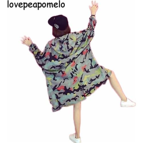 2020 Spring And Autumn New Windbreaker Streetwear Womens Print Military Green Coats Big Size Loose camouflage Hoodies J378