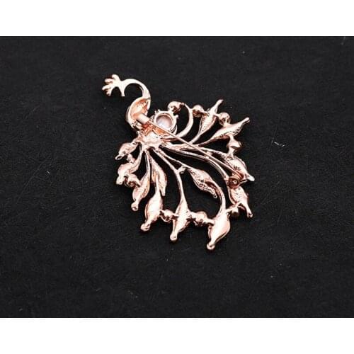 New Fashion Crystal Peacock Brooch For Women Sparkling Rhinestone Animal Women Clothing Accessories Jewelry Gift