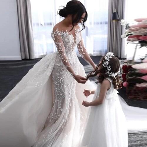 Delicate Long Sleeve Lace Applique 2020 Mermaid Wedding Dresses Sheer Deep V-Neck Detachable Train Bridal Wedding Gowns