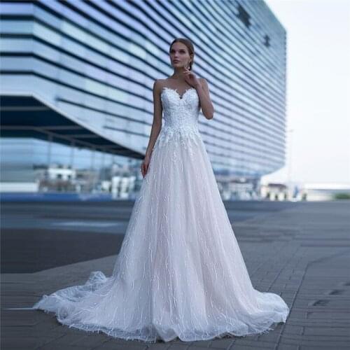 Scoop Lace Appliques A-Line 2020 Women Bride Wedding Dress Buttons Back Garden Sleeveless Sheer Shoulder Bridal Gowns Spring