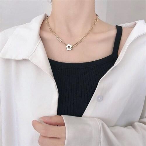 Punk Simple Solid Color Hollow Plum Blossom Flower Petal Pendent Necklace for Women Men Girls Neck Collar Jewelry Gift Wholesale