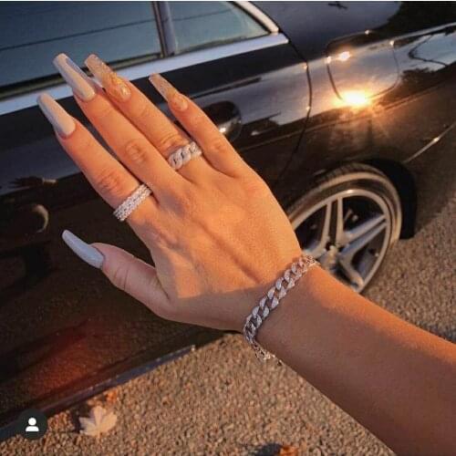 HIBRIDE Trendy Big Charms Cubic Zircon Micro Paved Statement Ring for Women Finger Ring Luxury Jewelry Gift Bijoux Femme R-235