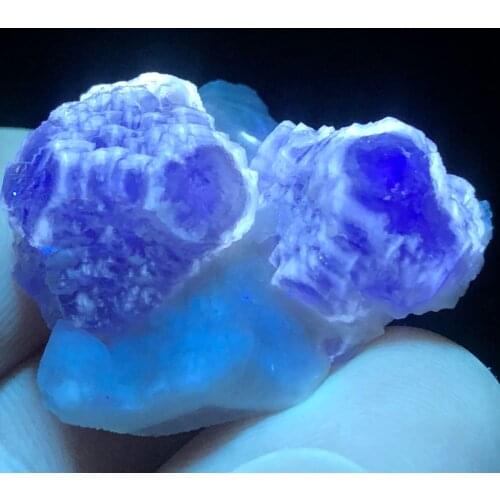 Natural blue fluorescent sky eye, ladder purple heart fluorite and crystal point symbiotic mineral home repair decoration
