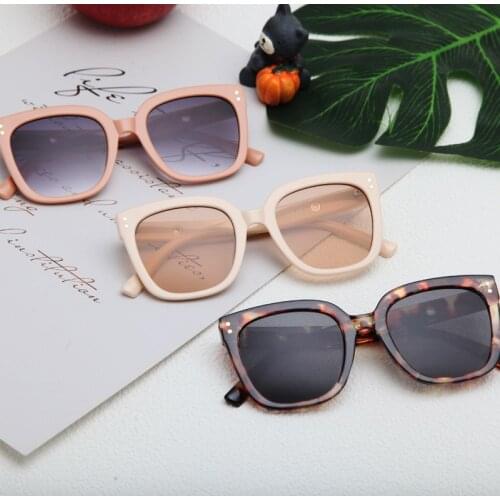 2021 Kids Sunglasses Children Boys Girls Sunglass UV 400 Protection Rivet Gafas Anti-uv Baby Sun-shading Eyeglasses
