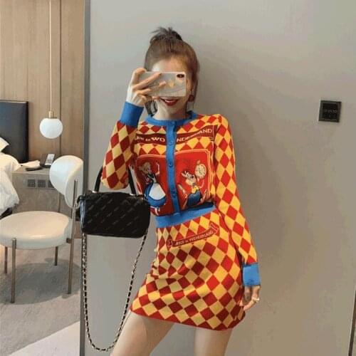 Autumn female suit brim royal elder sister small sweet little wind is wearing a light ripe wind qiu dong twinset sweater dress