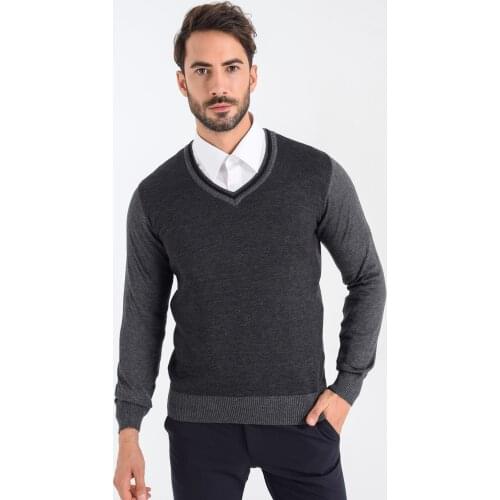 Heyss V Collar Male Knitwear Sweater