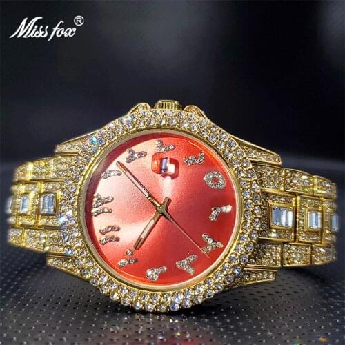Red Watch For Couple 18K Gold Casual Dresses Jewelry Quartz Wristwatch with Full Square Diamond Bracelet Diving Calendar Watches