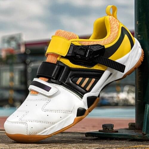 New Training Badminton Shoes Men Size 35-45 Light Tennis Sneakers Comfortable Volleyball Sneakers Ladies Badminton Shoes