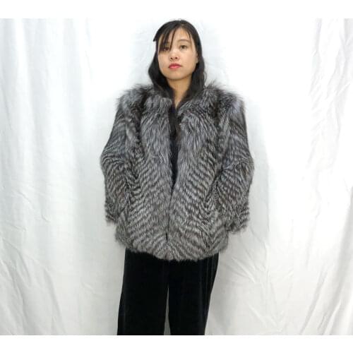Womens winter jackets O-Neck short real fox fur jacket Real silver fox fur striped coat jackets women 2020 QD.YISHANG