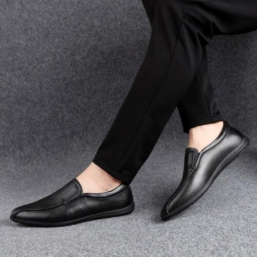 2021 Men Genuine Leather Men Casual Shoes Italian Men Loafers Moccasins Slip On Mens Flats Breathable Male Driving Shoes