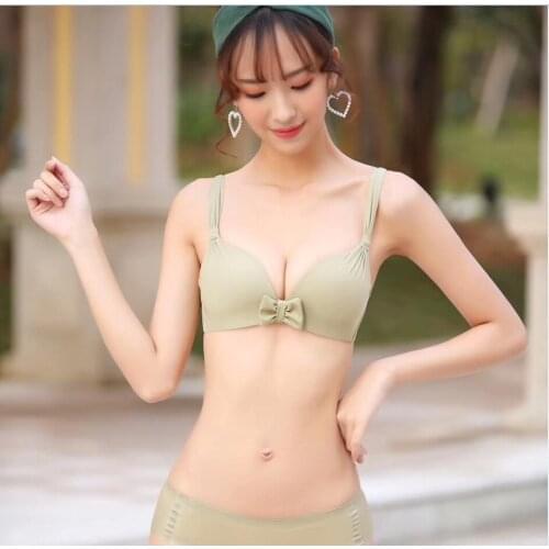 Japanese style seamless sweet and cute girly bow bra set