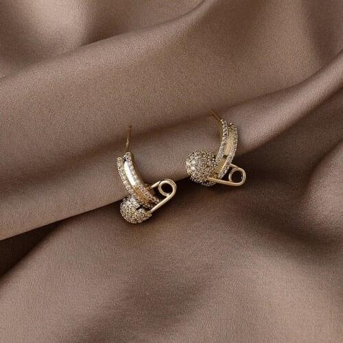 2021 Wholesale Zircon Pin Earrings Net Celebrity Fashion Exquisite Temperament Clip Semicircular Earrings