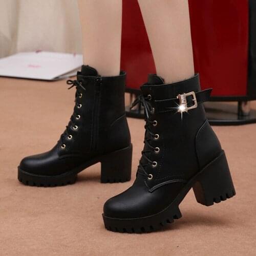 2020 Fashion Women Boots Lace Up Flat Biker Red Boots Shoes Buckle Women shoes