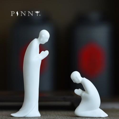 PINNY White Porcelain Zen Statue Ceramics Monk Figurine Tea Pet Buddah Home Decoration Accessories Chinaware