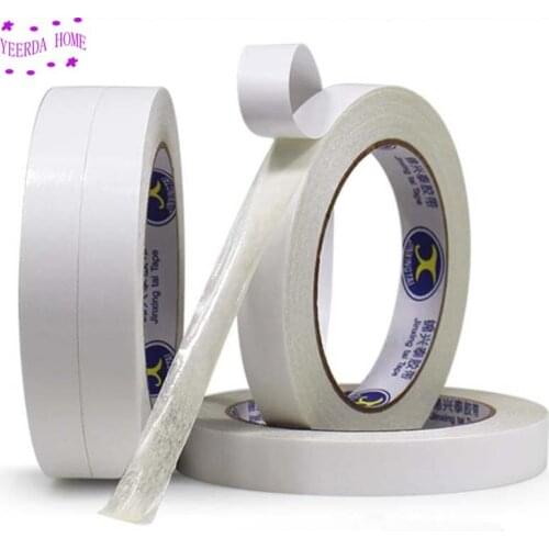One roll double-sided adhesive tape, super adhesive, transparent and high adhesive, hand fixed in white