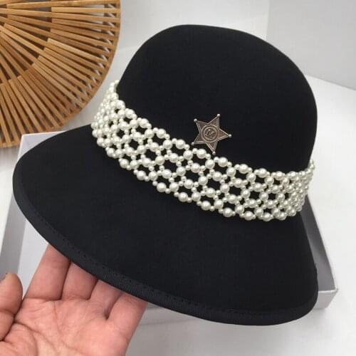 About small design elegant black wool female Japanese tidal basin of qiu dong the day pearl fisherman Bucket Hats