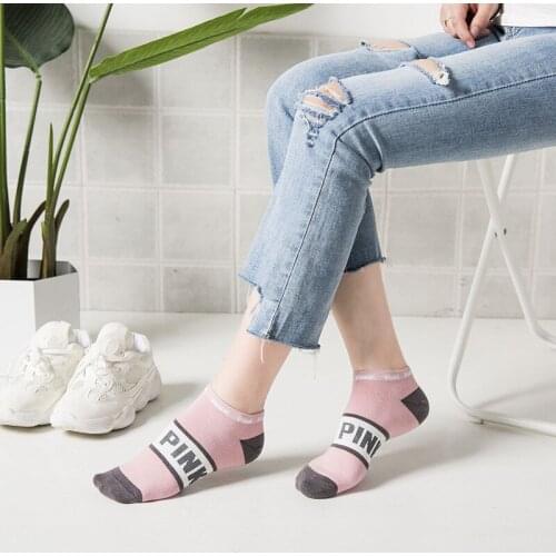 5 pairs Pink Motion Socks Colorful Funny Socks pink letter football Creative Letters Boat Socks Harajuku Streetwear Ankle Socks