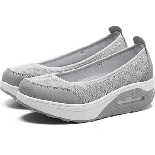 Women Platform Sneakers 2021 New Fashion Womens Casual Office Shoes Wedges Swing Shoes Thick Sole Big Size 42 Nurse Work Shoes