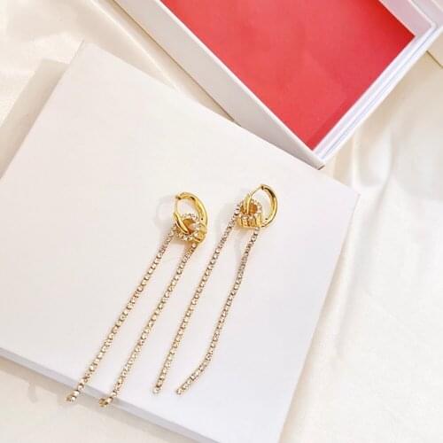 Hot Brand New Trendy Women Pearls Tassel Earrings Metal Elegant Wedding Jewelry Brincos Female Gold Color Eardrops Statement