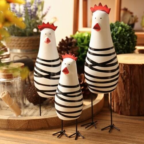 3Pcs Mediterranean Style Wooden Carved Chicken Set Collectable Figurine Showcase Chicken Figurine Handmade Painted Ornaments
