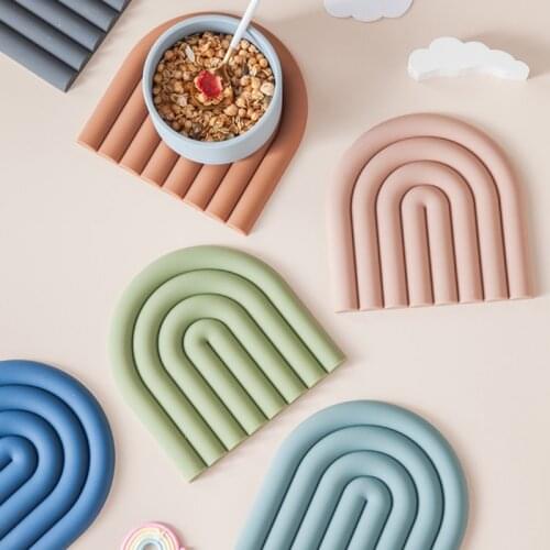 Anti-hot Bowl Mat Coasters Rainbow Personality Silicone Pot Pad Mat Kitchen Heat-resistant Plate Pad Home Table Insulation Pad