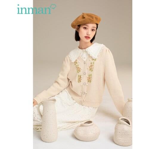 INMAN Autumn Winter Womens Cardigan Fresh Elegant V-Neck Retro Literary Sweet Flowers Embroidery Straight Buttons Sweater